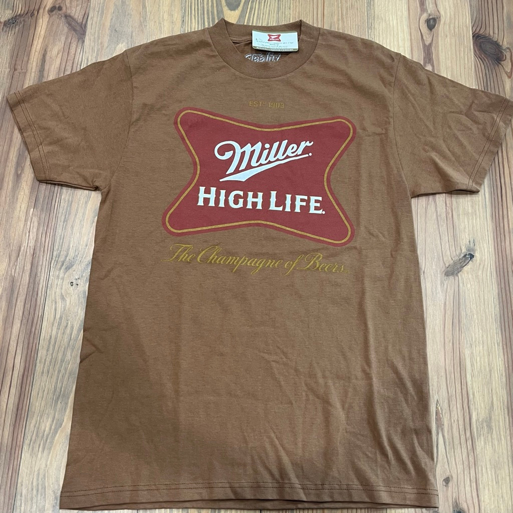Unisex Tee Luv Miller High Life‎ Graphic T-Shirt Brown Red Size S 0032 B1